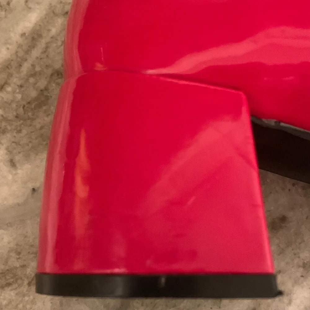 Steve Madden Bold Red Heels - Picture 6 of 8